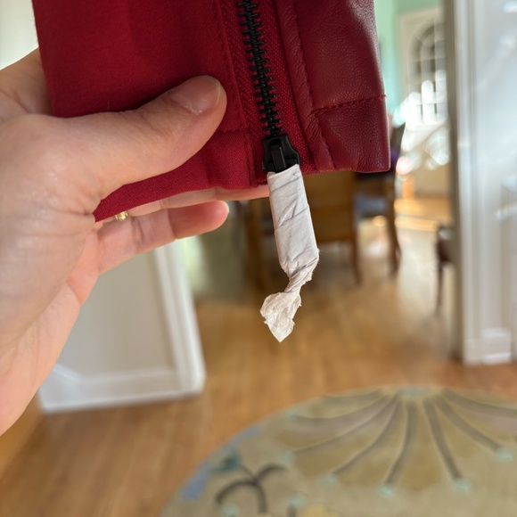 BRAND NEW G.I.L.I. RED Vegan Leather Peplum Jacket Size 10 - Picture 2 of 3